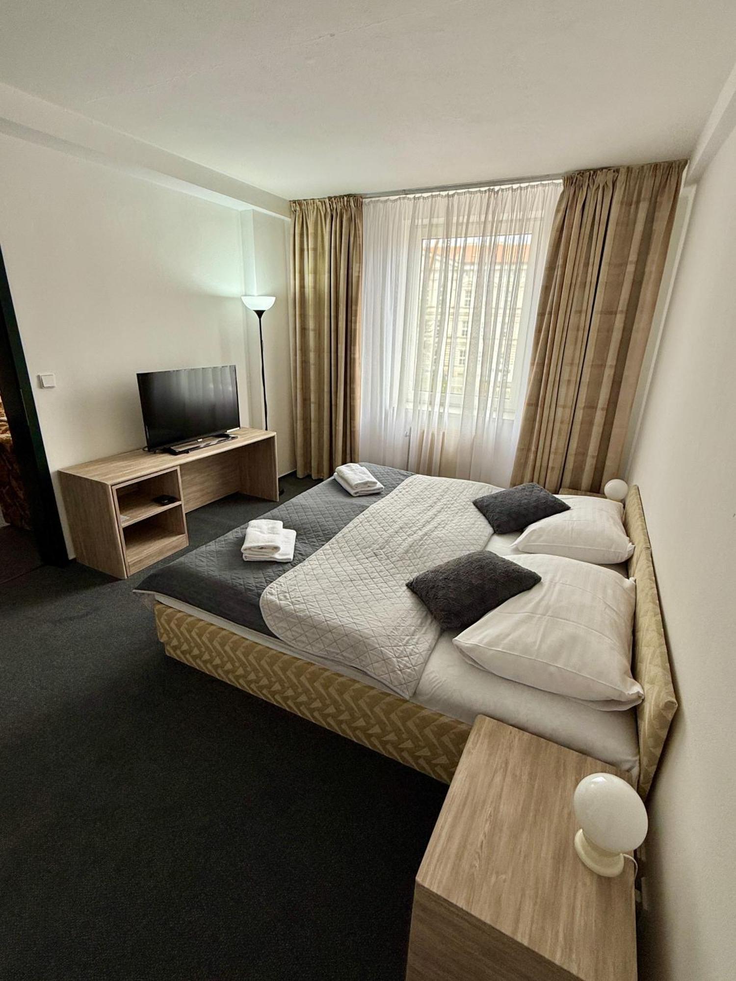 A-austerlitz Hotel